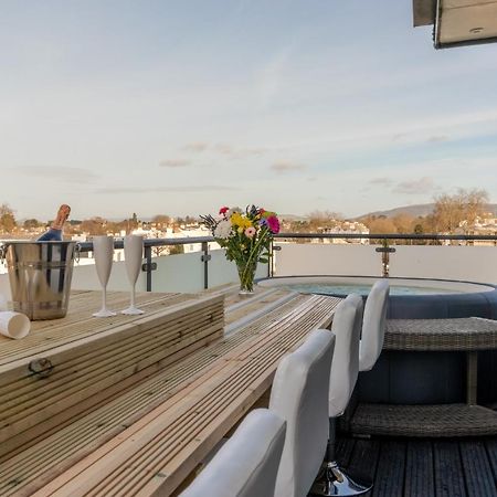 Central Penthouse With Hot Tub & Views 22 첼튼엄 외부 사진